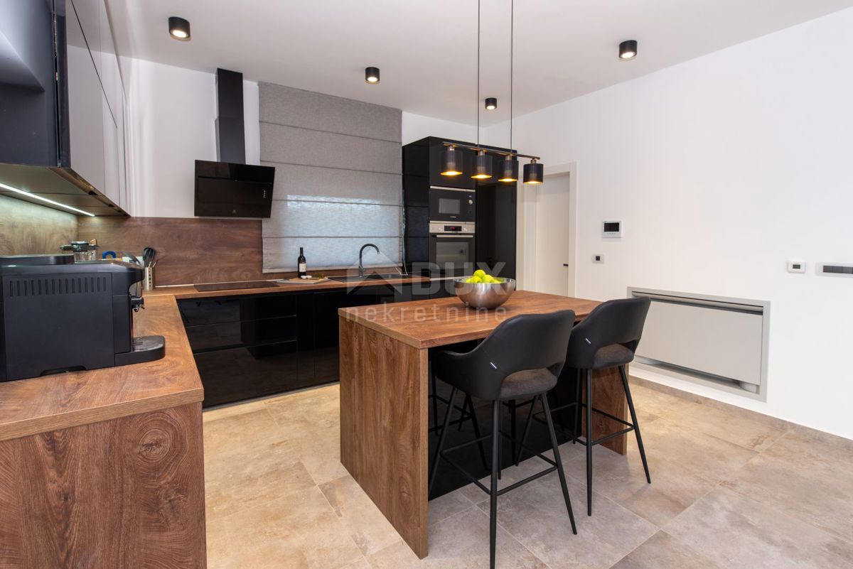 ISTRIA, ALBONA - Villa moderna in un'ottima posizione