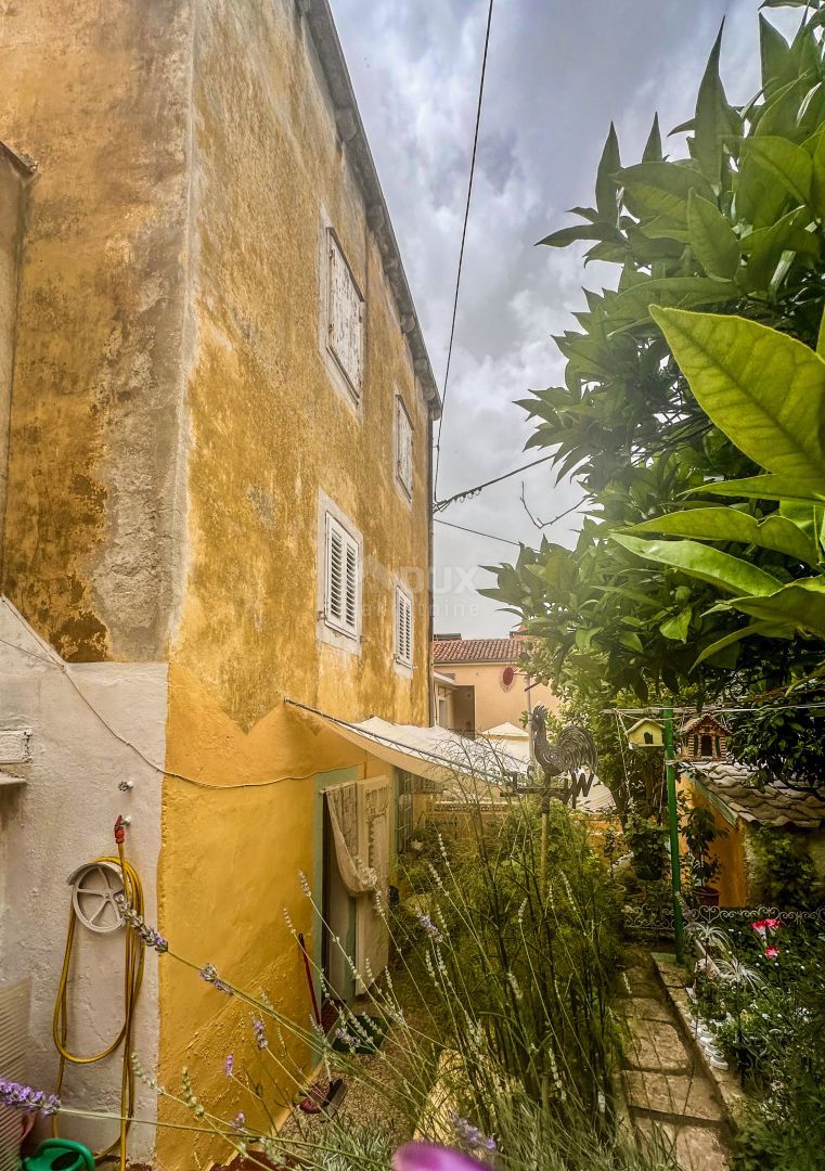 MALI LOŠINJ, CENTRO - Casa di adattamento a 90 metri dal mare!