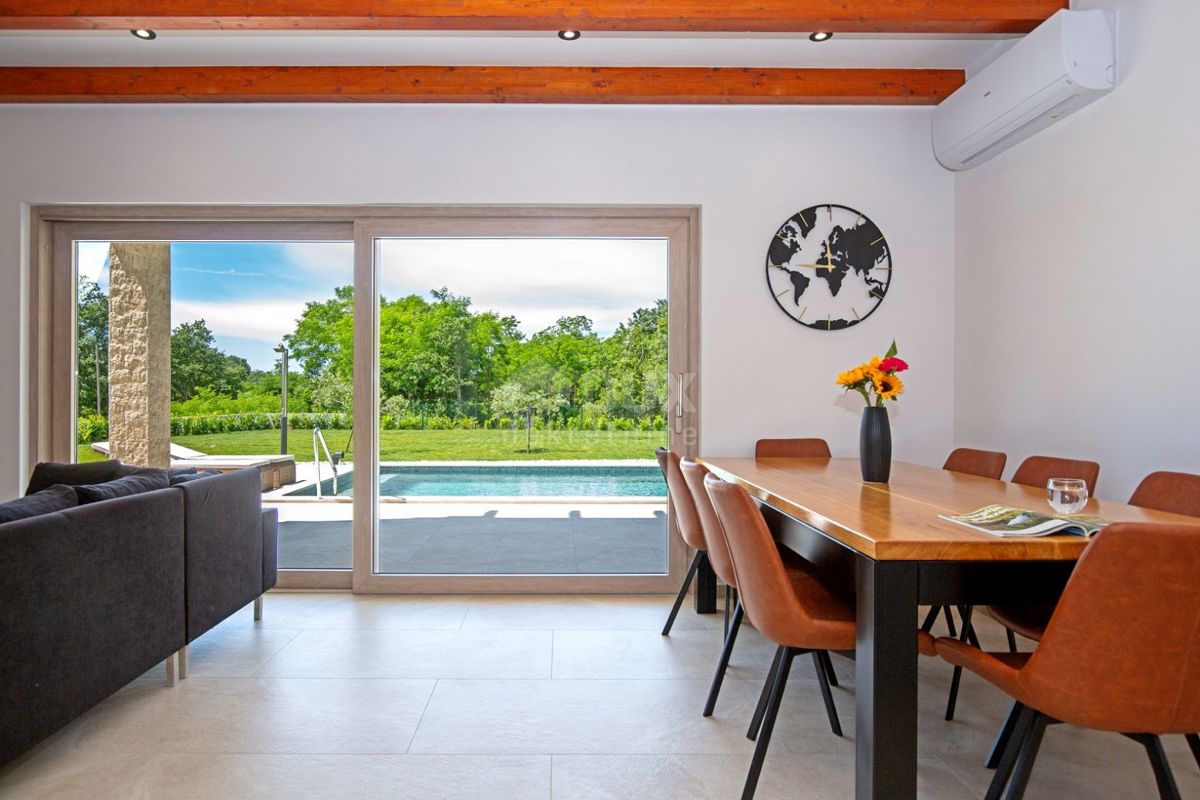 ISTRIA, LABIN - Casa immacolata con piscina