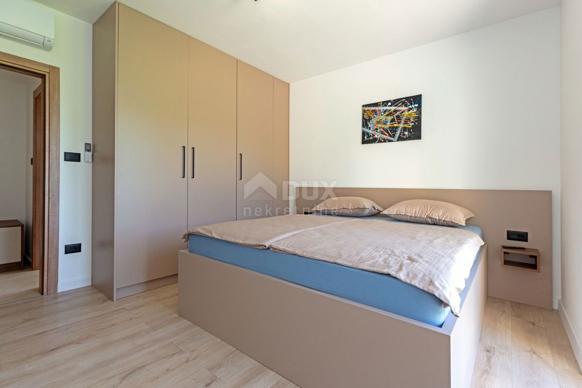 ISTRIA, LABIN - Casa immacolata con piscina