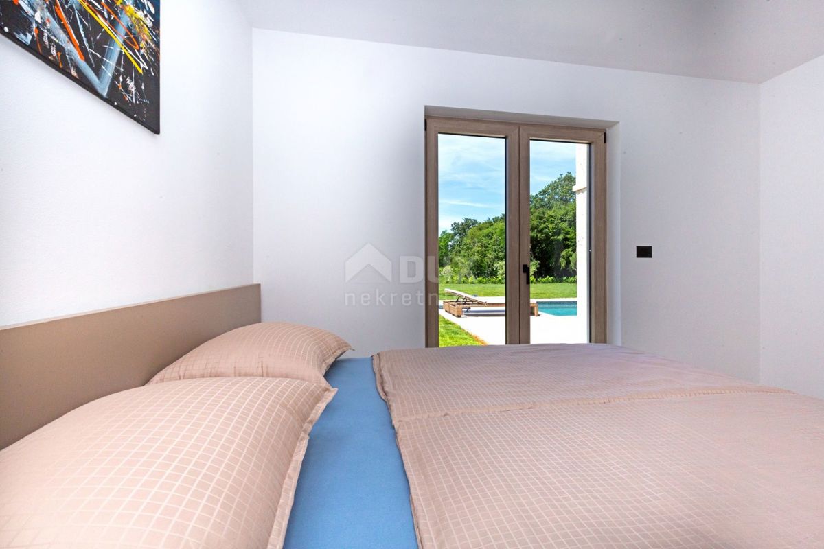 ISTRIA, LABIN - Casa immacolata con piscina