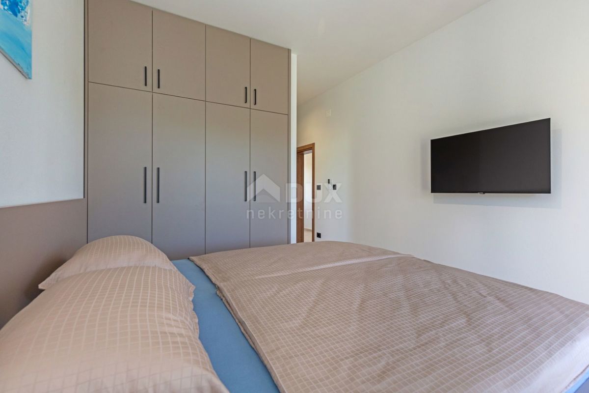 ISTRIA, LABIN - Casa immacolata con piscina