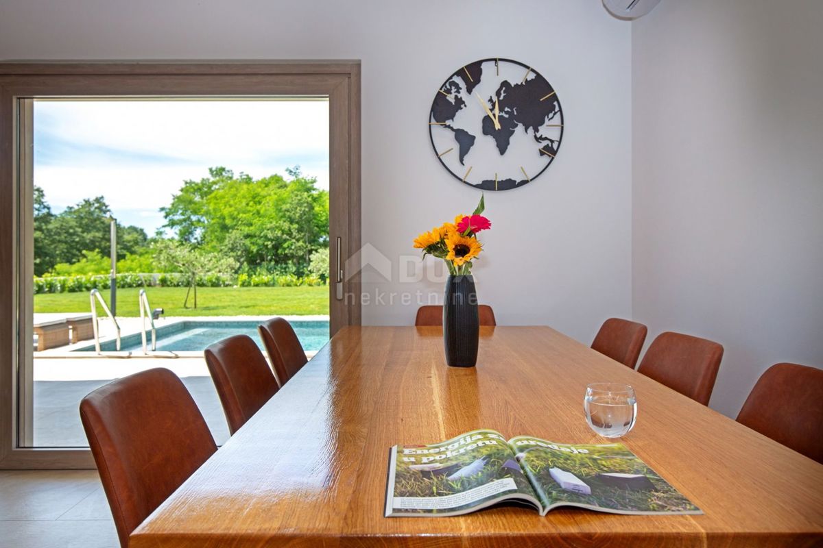 ISTRIA, LABIN - Casa immacolata con piscina