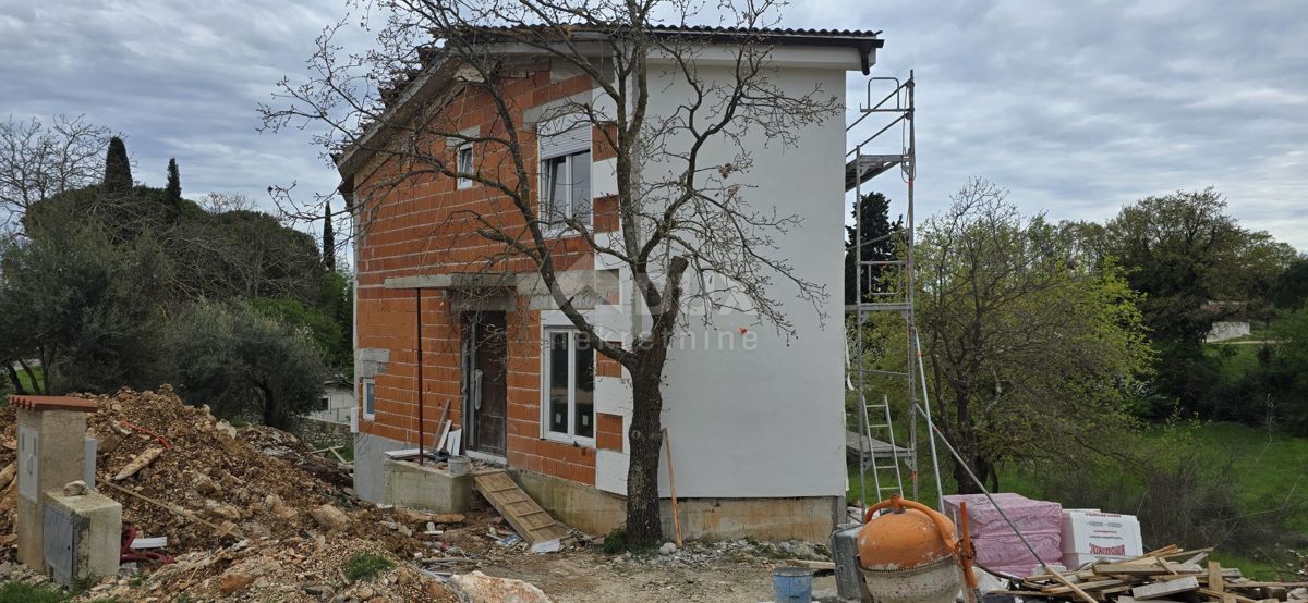 ISTRIA, KRNICA - Casa con piscina vicino al mare, con ampio giardino