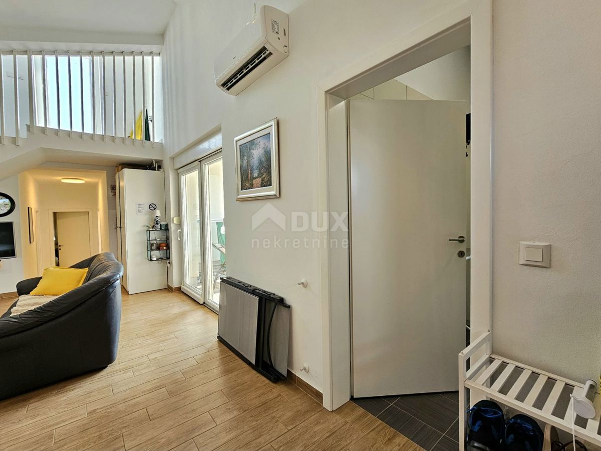 ISTRIA, POMER - 3SS+DB lussuoso attico con vista mare