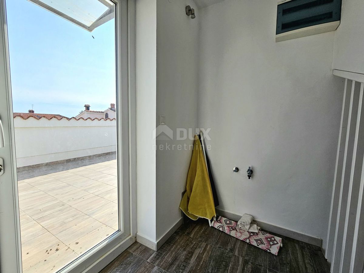 ISTRIA, POMER - 3SS+DB lussuoso attico con vista mare