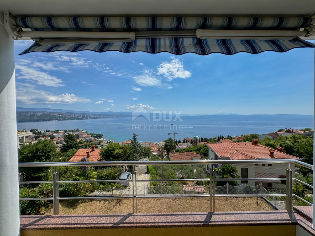 OPATIJA, CENTRO - appartamento più grande in un bel palazzo con vista su tutto il Golfo del Quarnero 