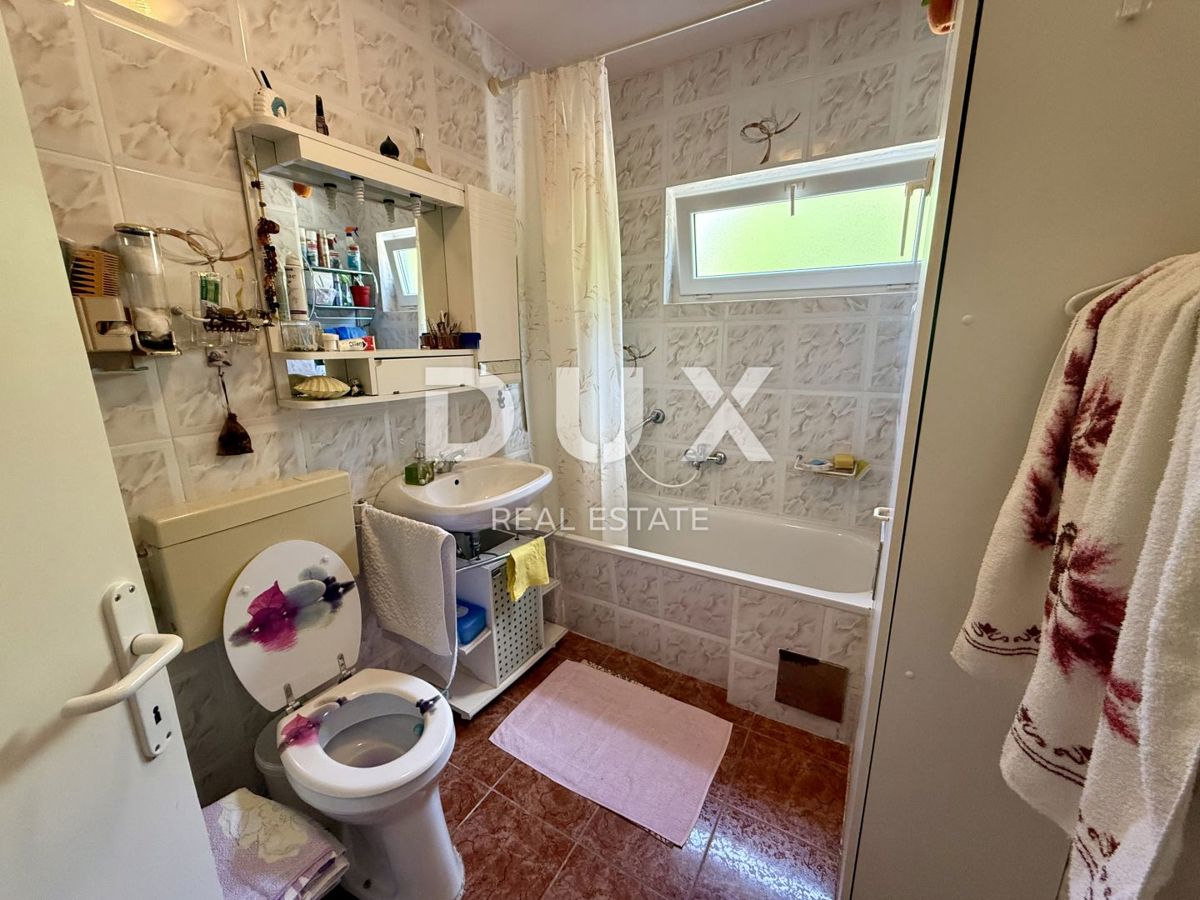 CRIKVENICA - Casa in centro a 80 metri dal mare! Opportunità!