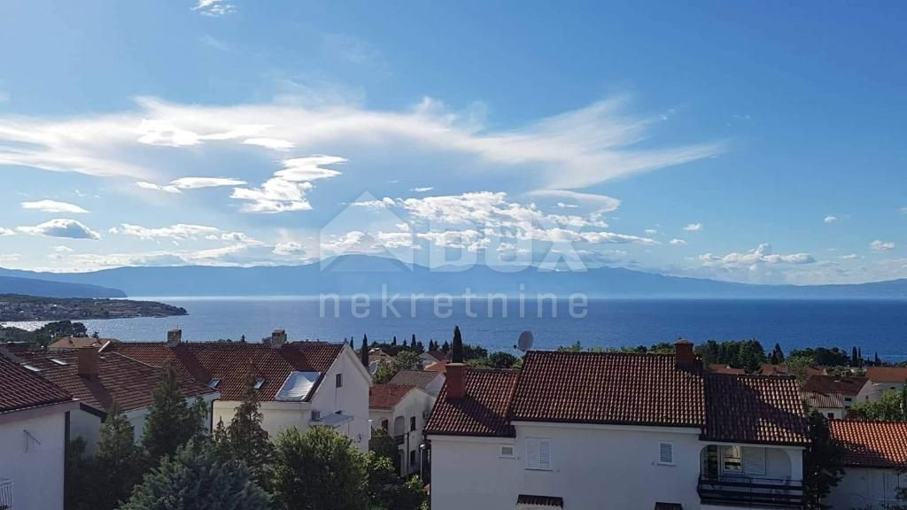 ISOLA DI KRK, MALINSKA - Palazzina vicino al mare