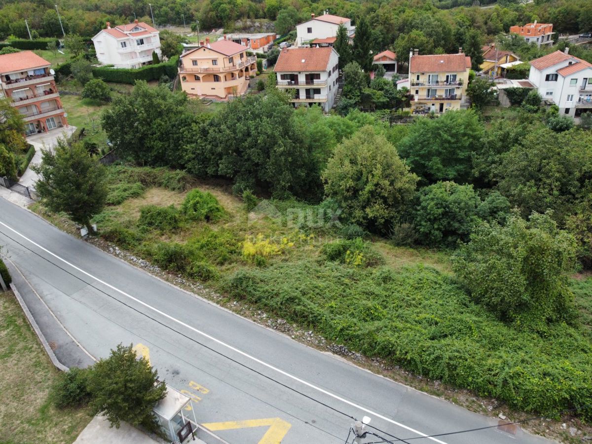 VIŠKOVO - terreno edificabile per un edificio + casa in ottima posizione, opportunità
