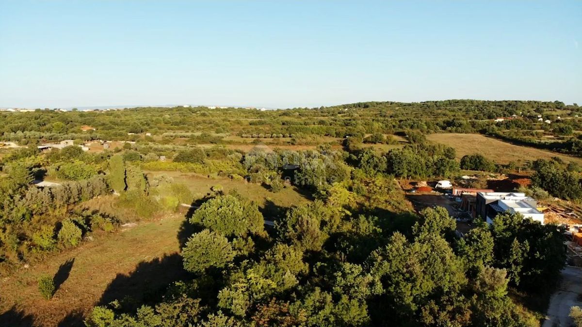 ISTRIA, MEDULINO - Ampio terreno edificabile!
