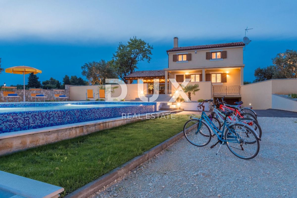 ISTRIA, FAŽANA - Una bellissima villa isolata con vista panoramica sul mare!