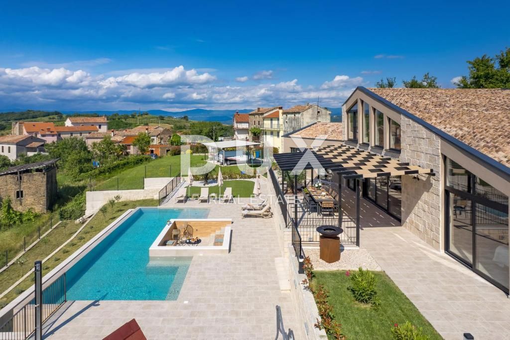 ISTRIA, KAŠĆERGA - villa di lusso con piscina e giardino situata nell'Istria centrale