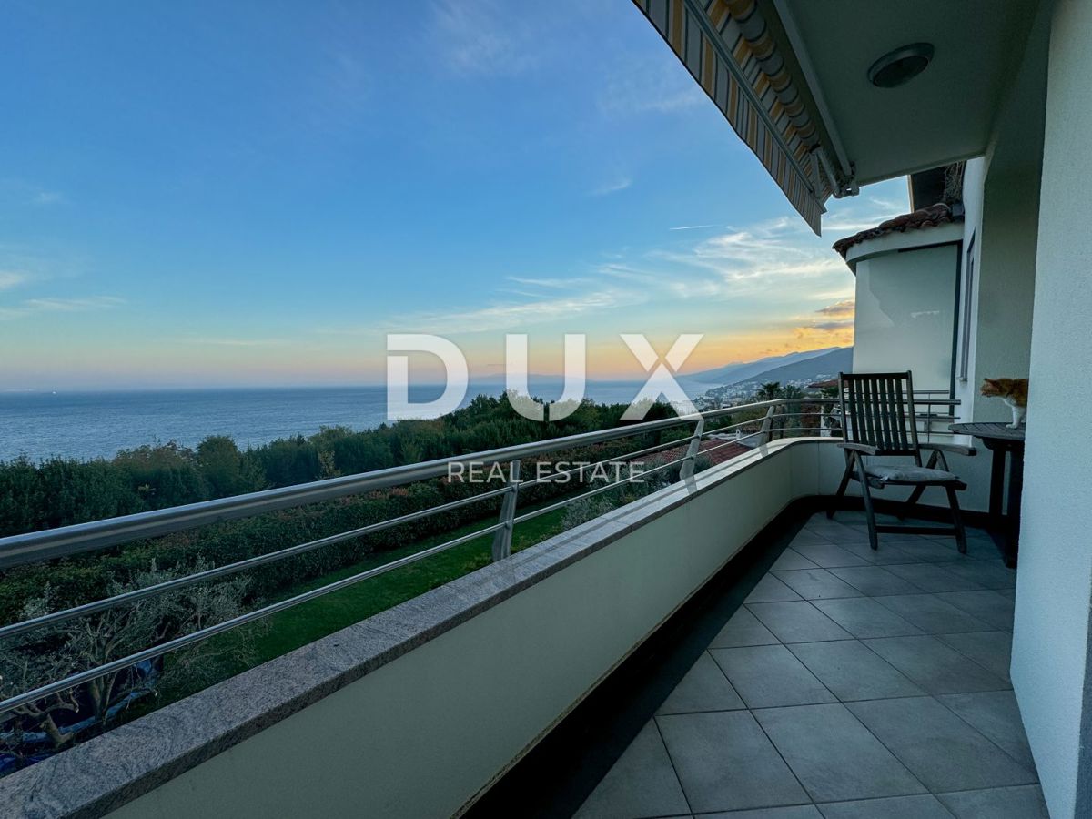 OPATIJA, POBRI - un appartamento più grande in un edificio nuovo con vista panoramica sul mare, a 3 minuti da Opatija