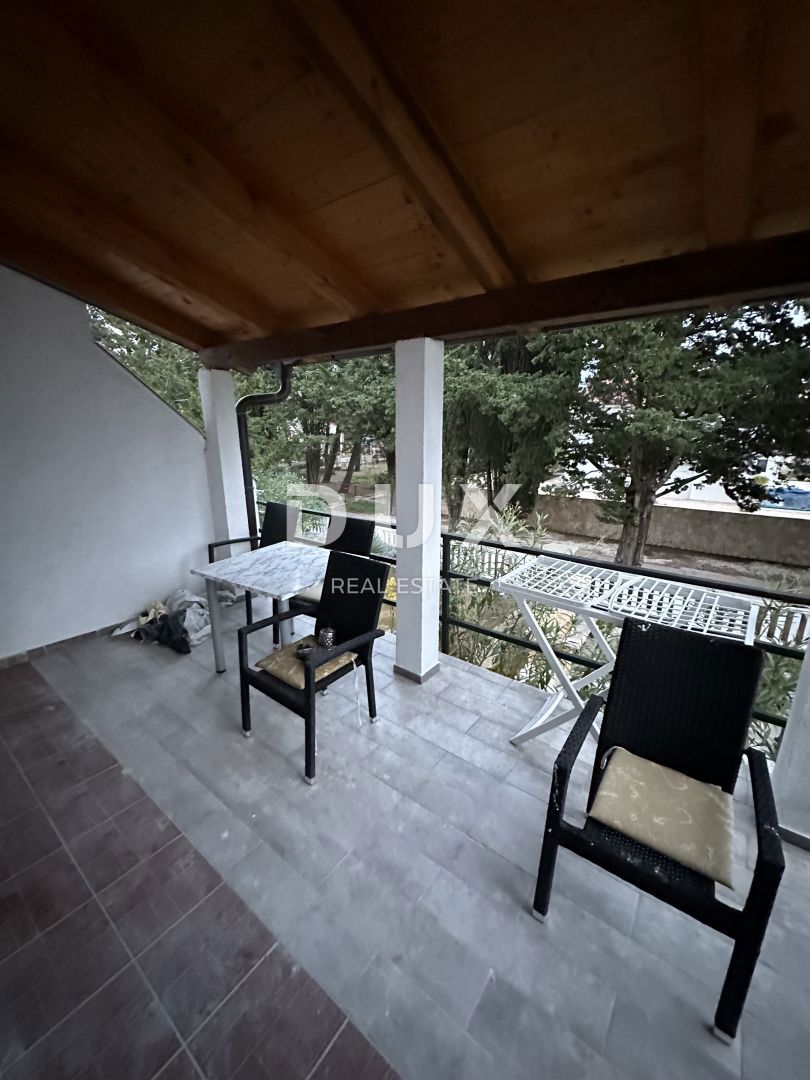 ZADAR, SABUNIKE - Casa con 6 appartamenti - Opportunità di investimento!