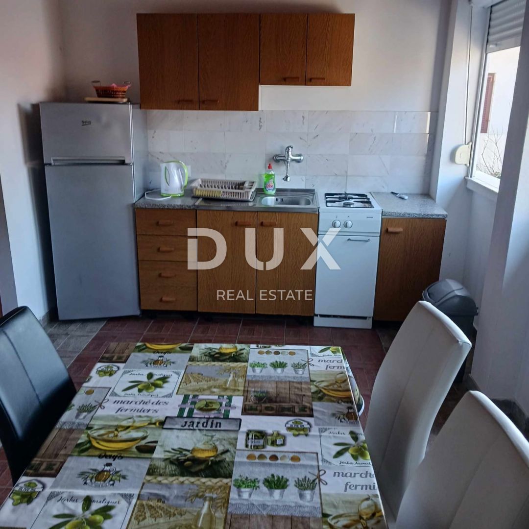 ZADAR, SABUNIKE - Casa con 6 appartamenti - Opportunità di investimento!