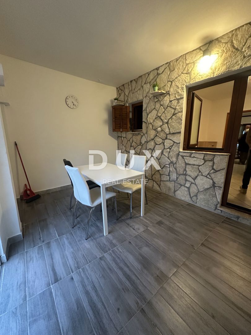 ZADAR, SABUNIKE - Casa con 6 appartamenti - Opportunità di investimento!