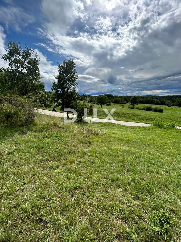 ISTRIA, OPRTALJ - Terreno edificabile con vista sulla natura