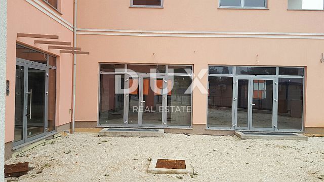 Locale commerciale Rovinj, 958m2