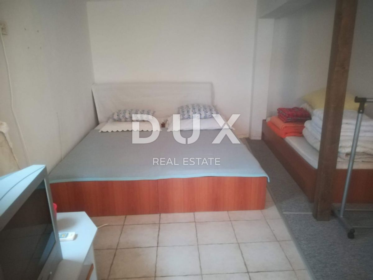 ZADAR, GORNJI KARIN - Palazzina con 5 unità abitative