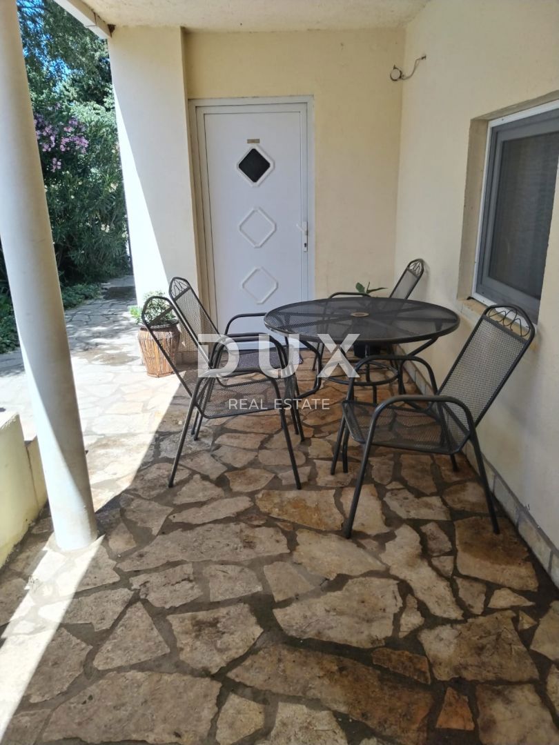 ZADAR, GORNJI KARIN - Palazzina con 5 unità abitative