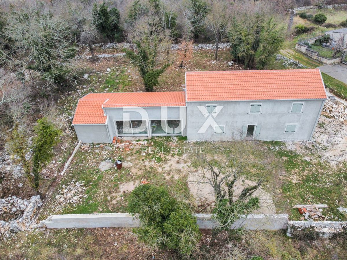 ISTRIA, BUIE - moderna casa in pietra con ampio giardino, piscina, orto, immersa nel verde