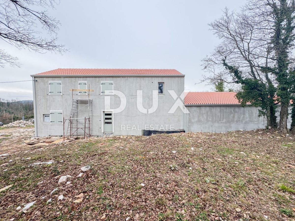 ISTRIA, BUIE - moderna casa in pietra con ampio giardino, piscina, orto, immersa nel verde