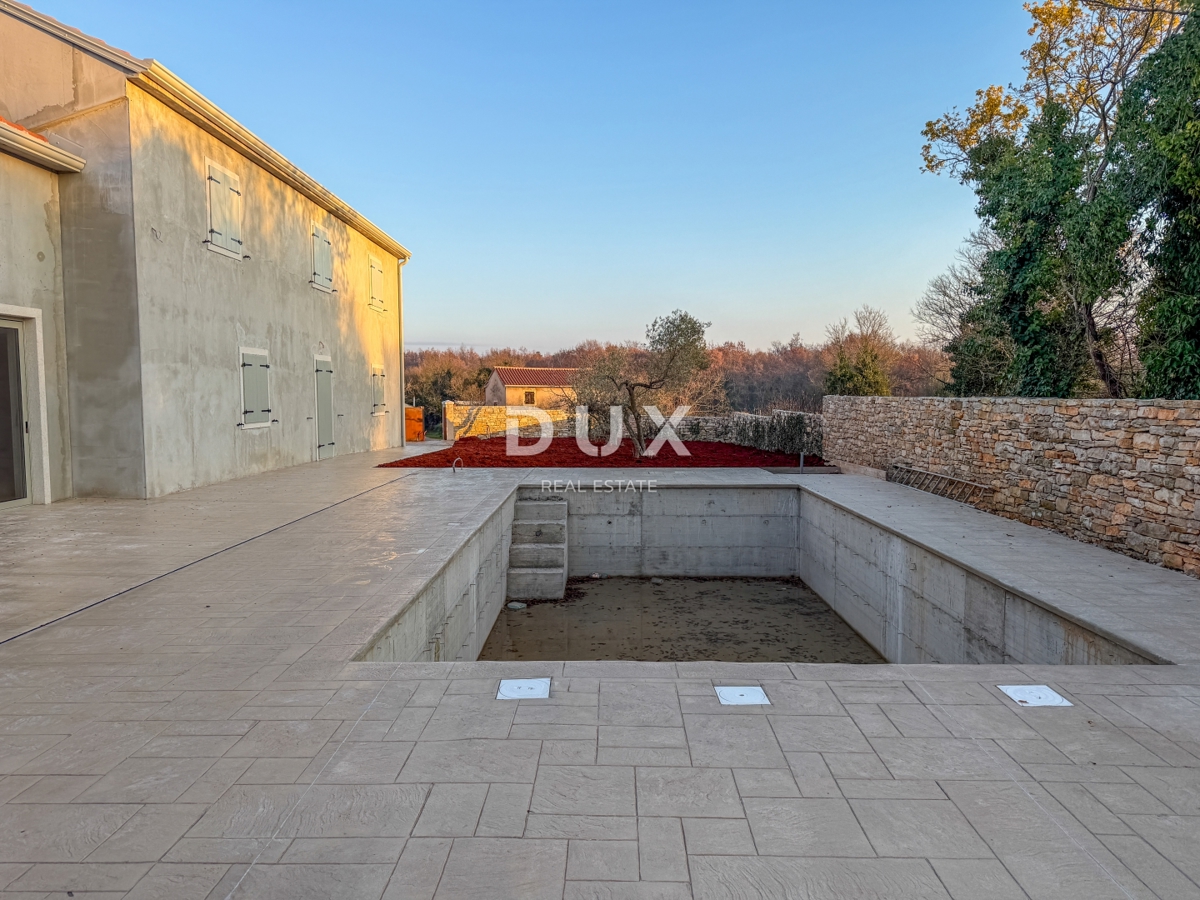 ISTRIA, BUIE - moderna casa in pietra con ampio giardino, piscina, orto, immersa nel verde