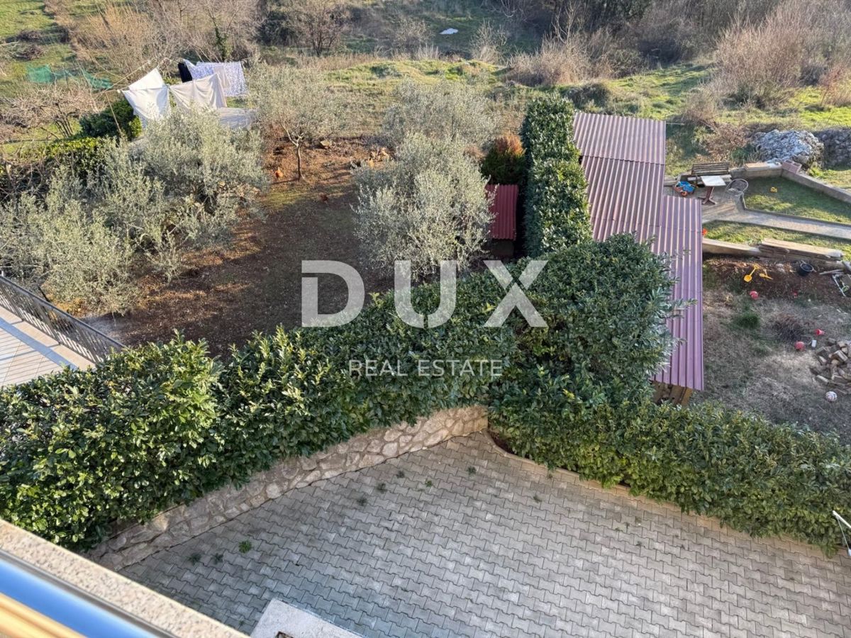 RIJEKA, MARINIĆI - eccellente appartamento familiare su due piani 4 camere da letto + soggiorno