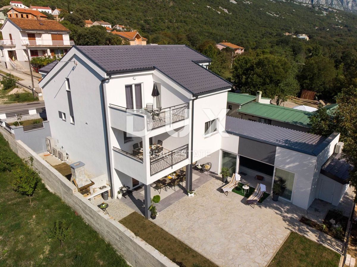 CRIKVENICA, HINDSK - Villa di lusso con piscina interna e sauna - investimento ideale per il turismo!