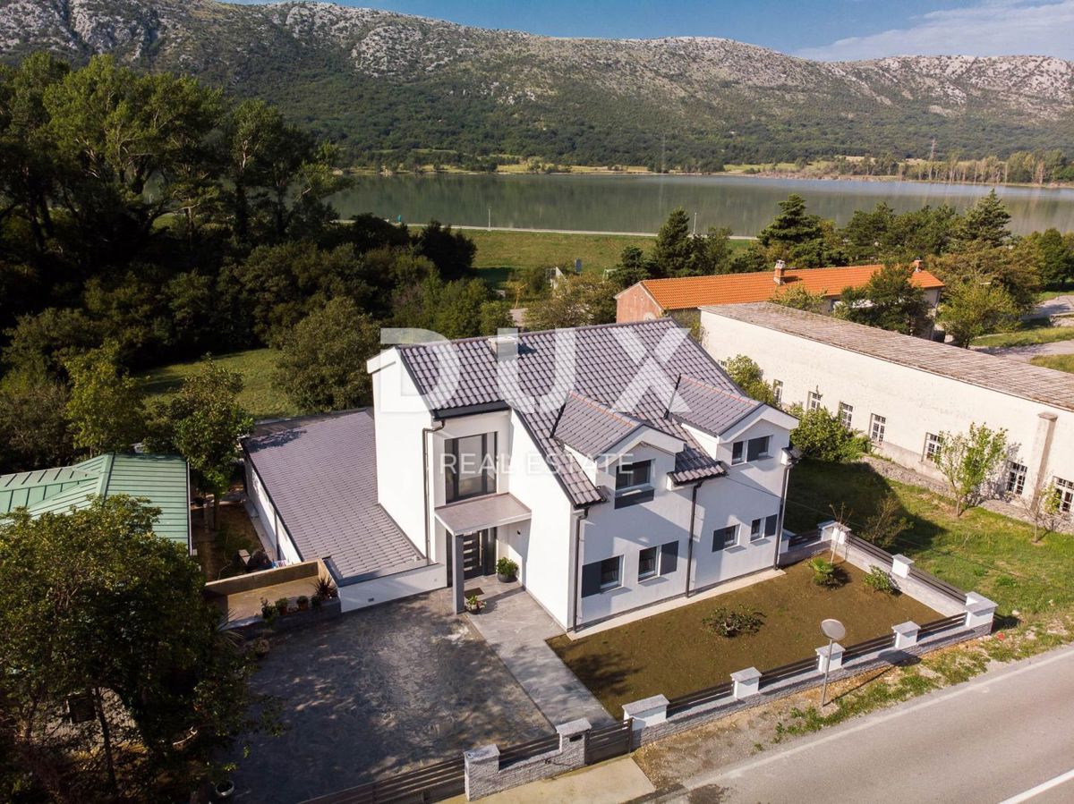 CRIKVENICA, HINDSK - Villa di lusso con piscina interna e sauna - investimento ideale per il turismo!