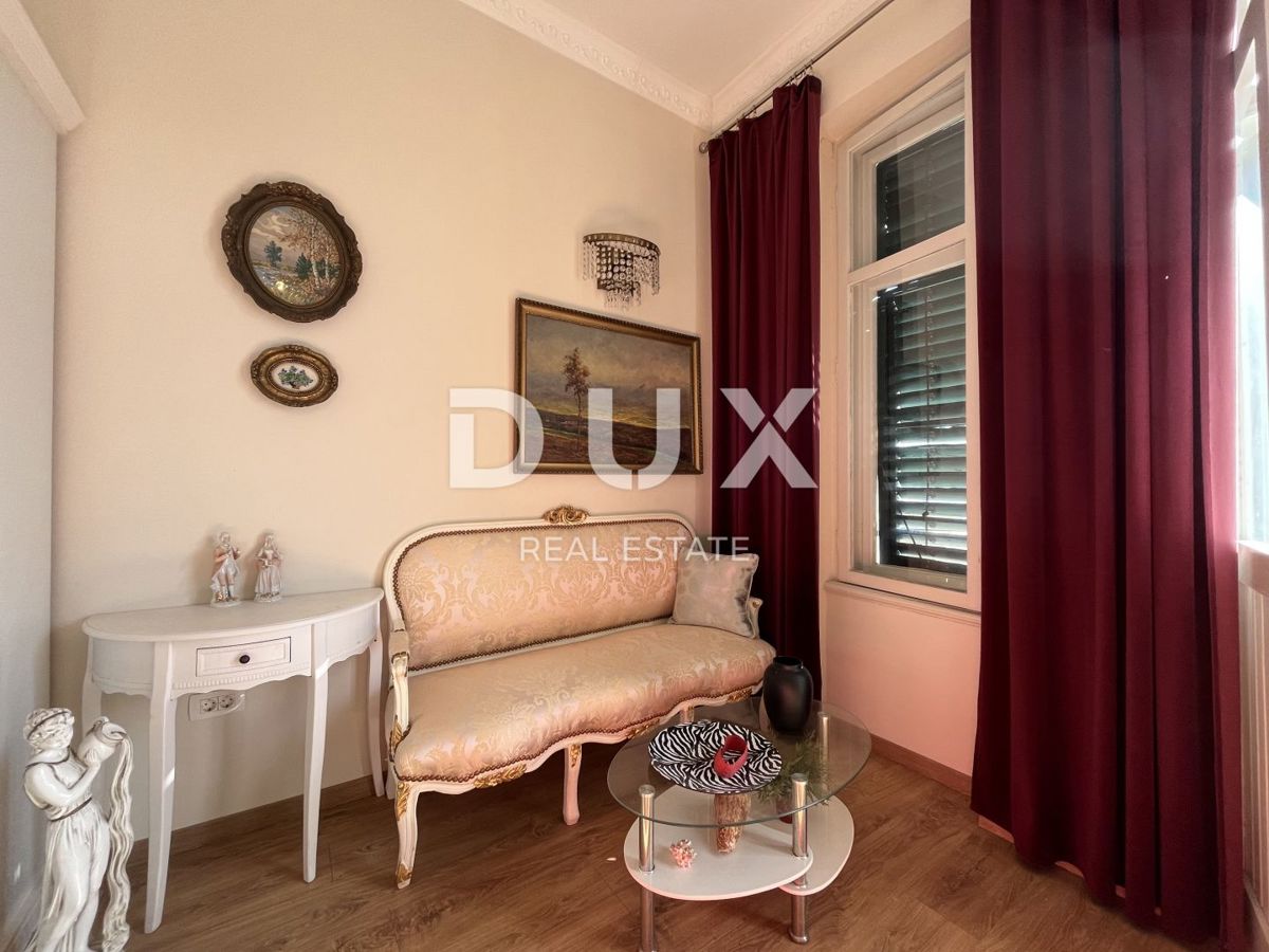 OPATIJA, CENTRO - Appartamento con vista e parcheggio in villa storica