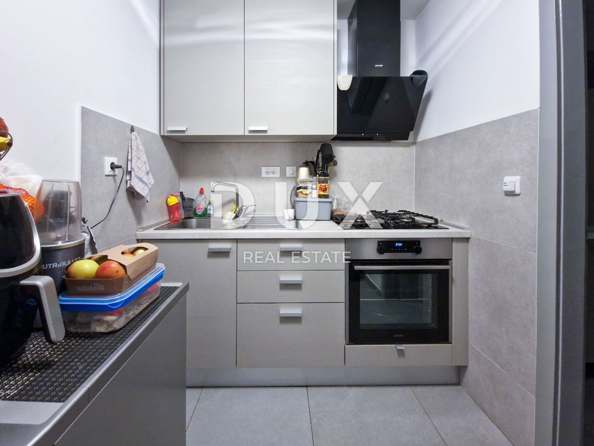 MATULJI, JUŠIĆI - ristrutturato 2 camere da letto + soggiorno, 1° piano