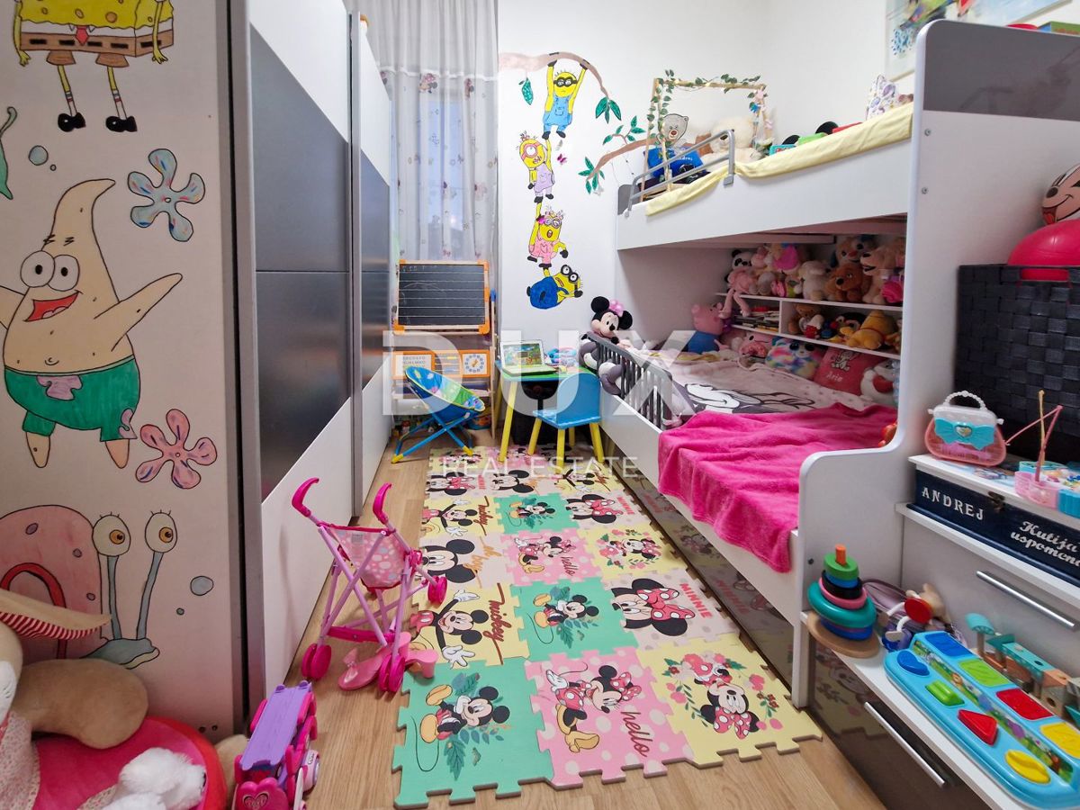 MATULJI, JUŠIĆI - ristrutturato 2 camere da letto + soggiorno, 1° piano