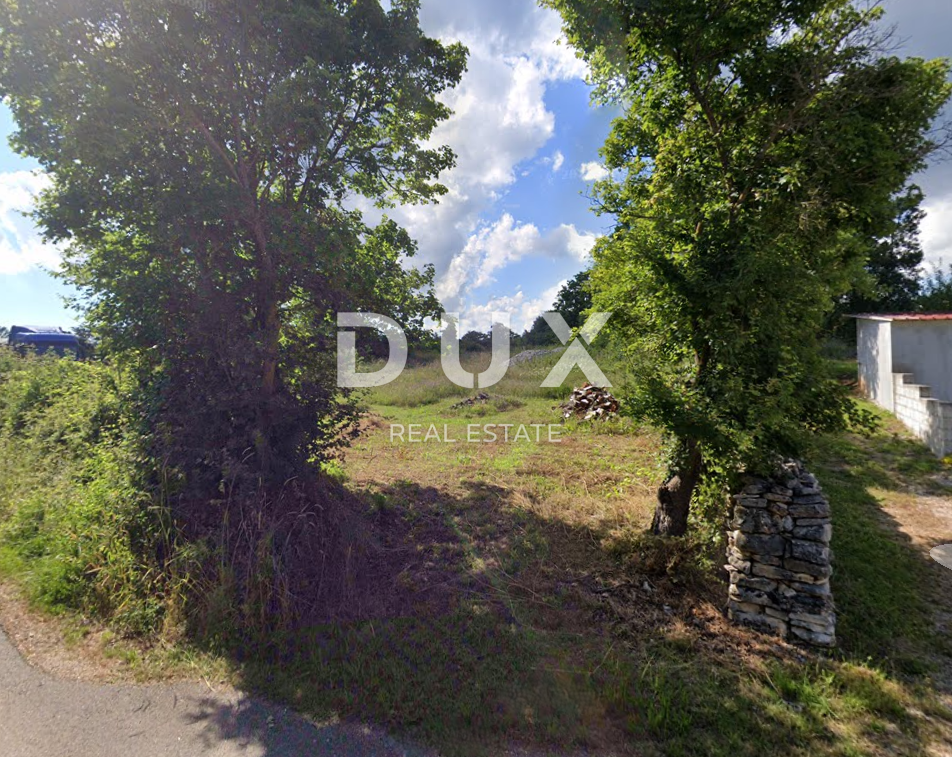 ISTRIA, SVETVINČANAT - Terreno edificabile ai margini della zona edificabile