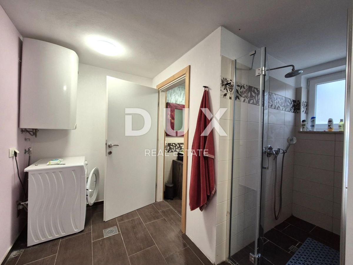 ISTRIA, LABIN - Casa in pietra recentemente ristrutturata con vista mare, a 2 km dal mare
