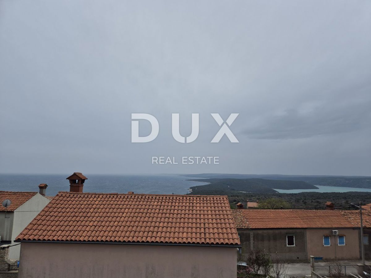 ISTRIA, LABIN - Casa in pietra recentemente ristrutturata con vista mare, a 2 km dal mare