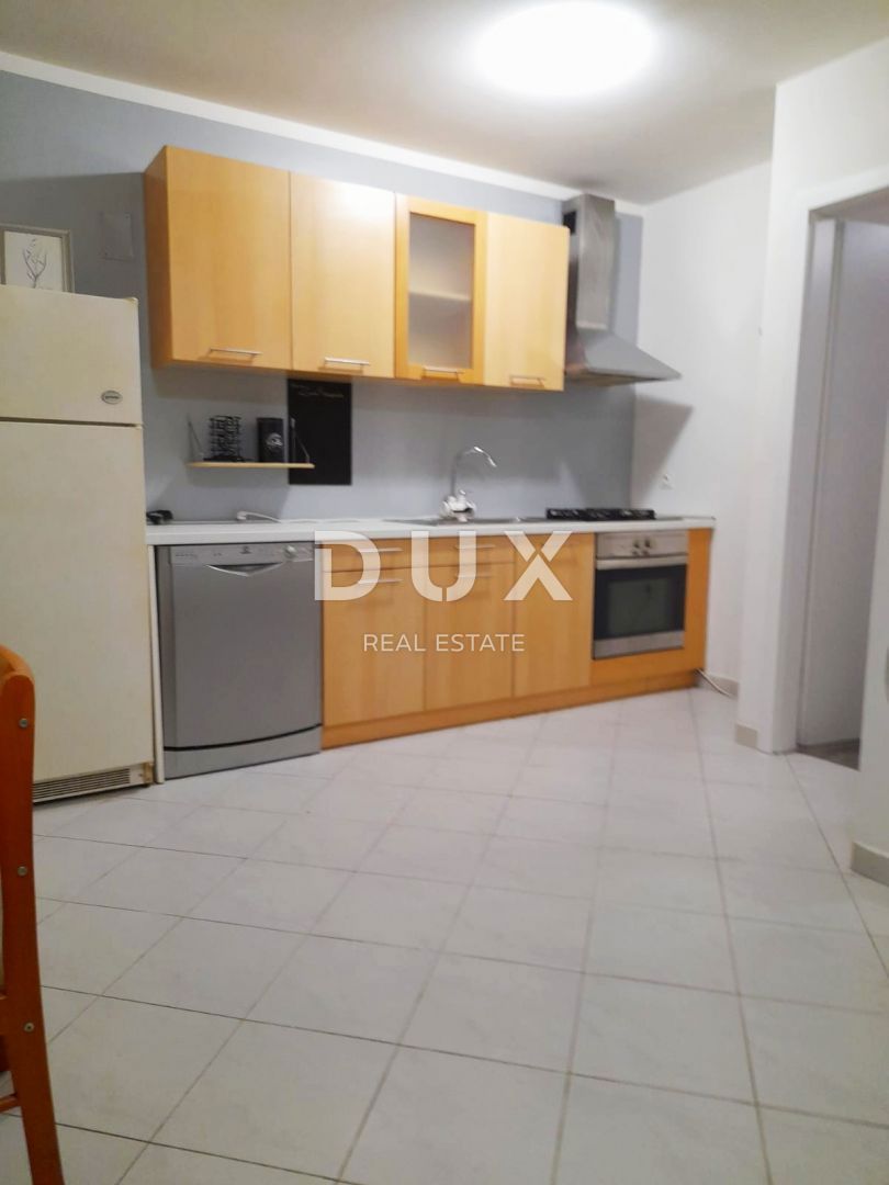 ISTRIA, PARENZO - Appartamento 2 camere da letto + bagno a 1500 m dal mare