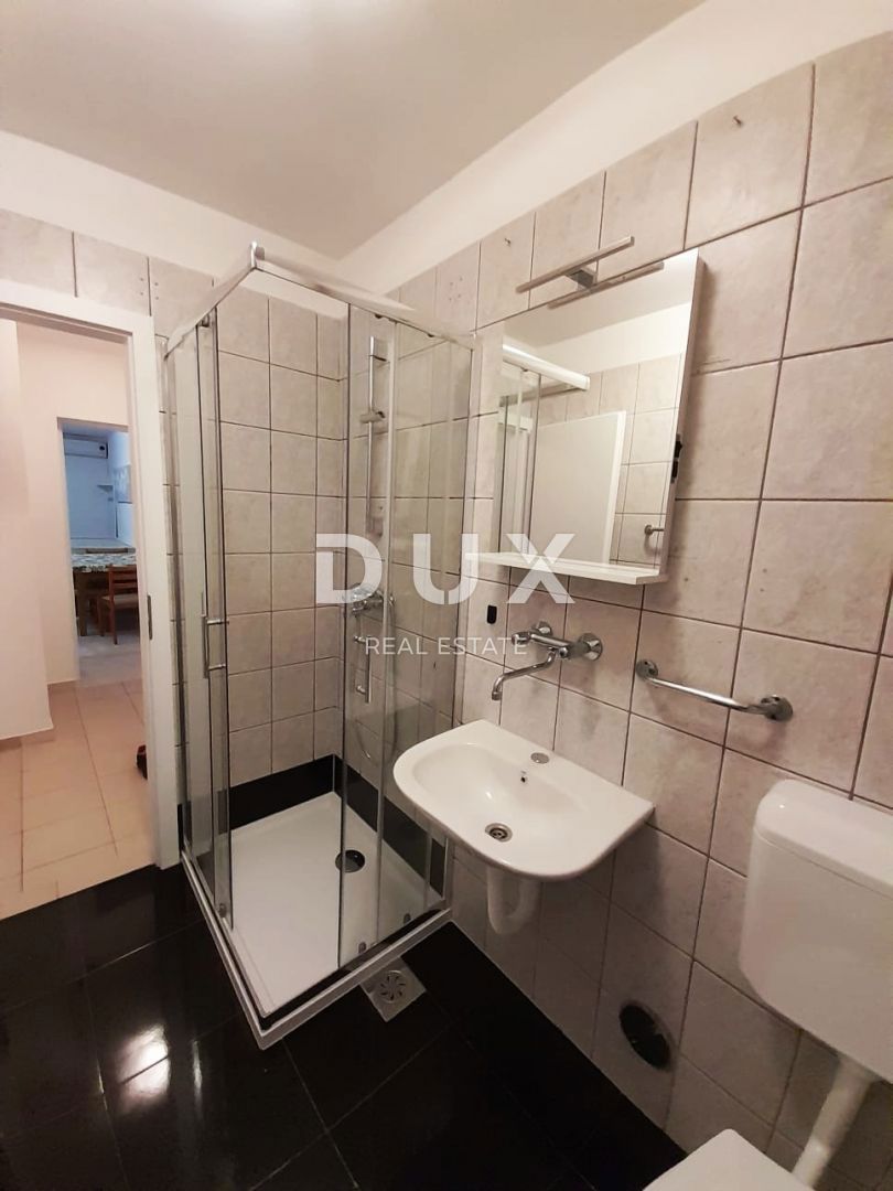 ISTRIA, PARENZO - Appartamento 2 camere da letto + bagno a 1500 m dal mare