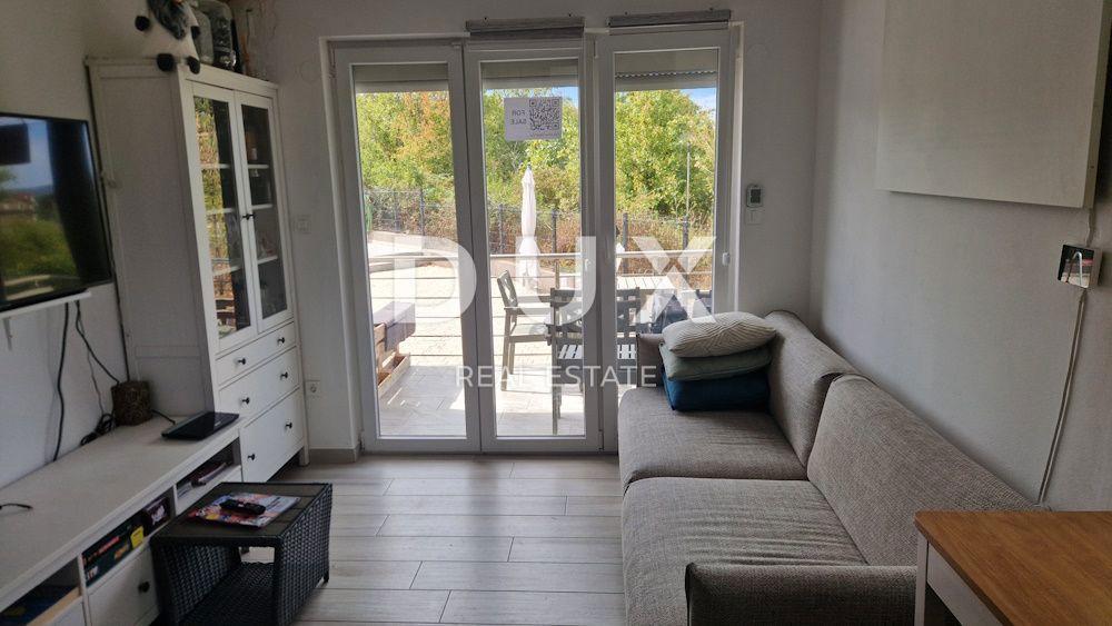 ISOLA DI KRK, CITTÀ DI KRK (DINANDINI) - Appartamento in una casa con piscina