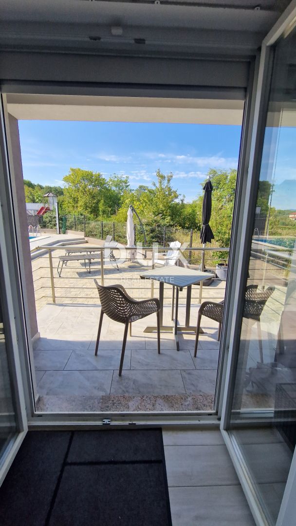 ISOLA DI KRK, CITTÀ DI KRK (DINANDINI) - Appartamento in una casa con piscina