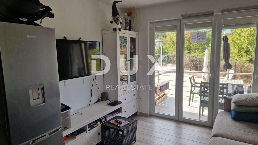 ISOLA DI KRK, CITTÀ DI KRK (DINANDINI) - Appartamento in una casa con piscina