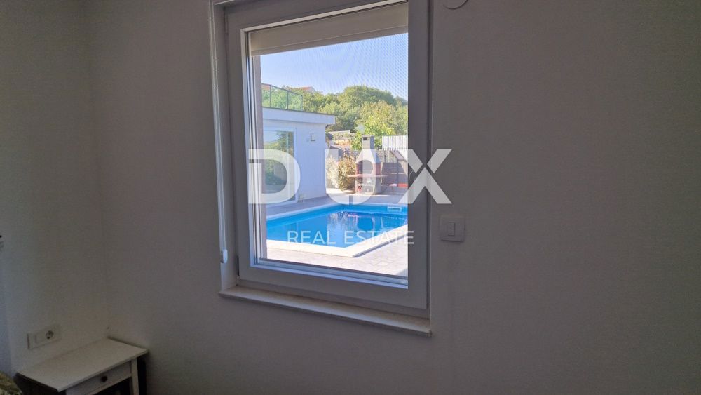 ISOLA DI KRK, CITTÀ DI KRK (DINANDINI) - Appartamento in una casa con piscina
