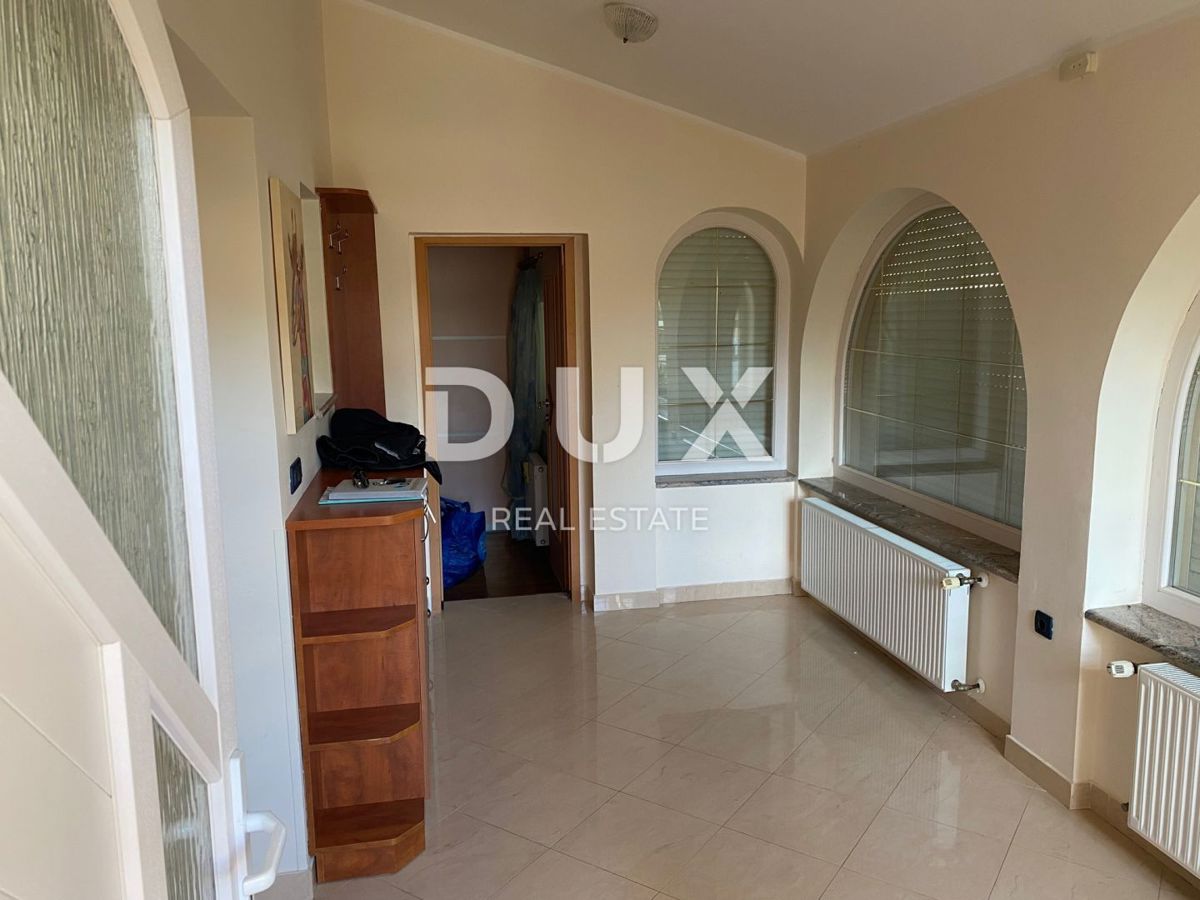 KRALJEVICA, ŠMRIKA - casa indipendente con piscina, garage, giardino e vista mare! OPPORTUNITÀ!