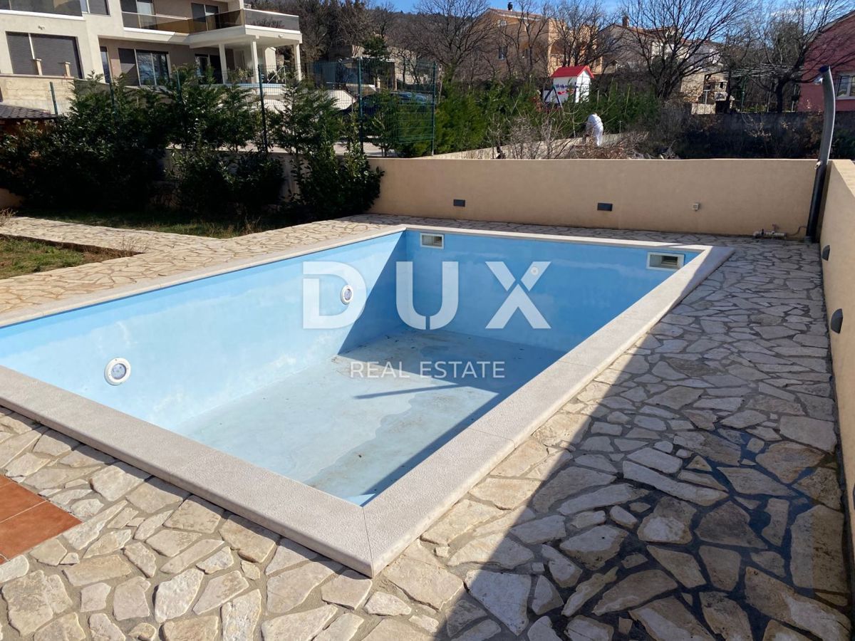 KRALJEVICA, ŠMRIKA - casa indipendente con piscina, garage, giardino e vista mare! OPPORTUNITÀ!