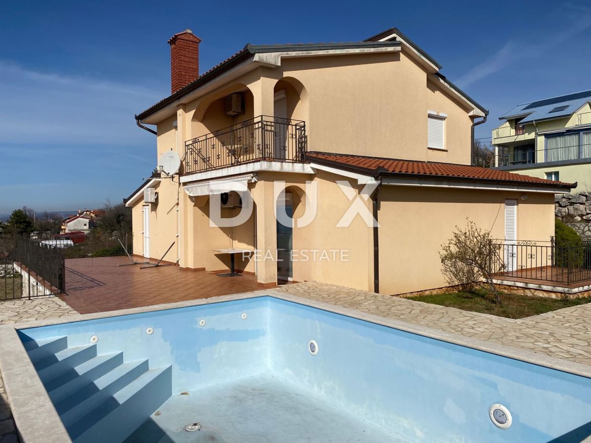 KRALJEVICA, ŠMRIKA - casa indipendente con piscina, garage, giardino e vista mare! OPPORTUNITÀ!