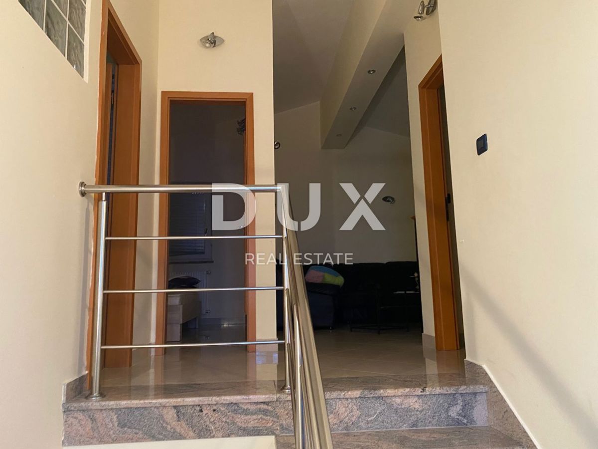 KRALJEVICA, ŠMRIKA - casa indipendente con piscina, garage, giardino e vista mare! OPPORTUNITÀ!