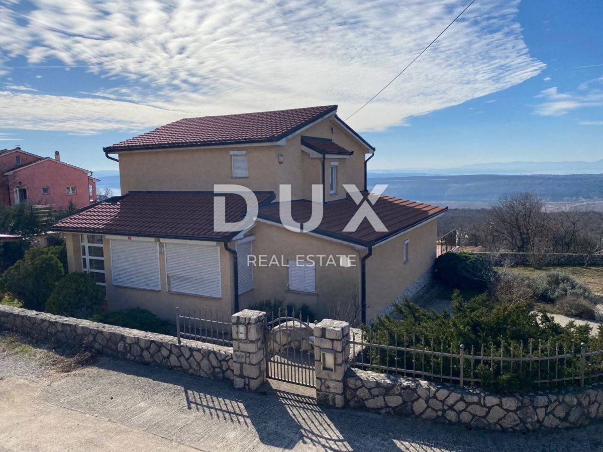 KRALJEVICA, ŠMRIKA - casa indipendente con piscina, garage, giardino e vista mare! OPPORTUNITÀ!