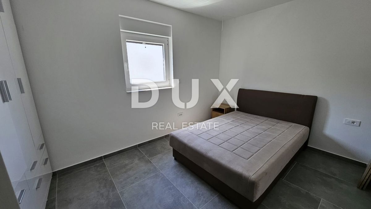 KASTAV, REŠETARI - appartamento di nuova costruzione 130m2, 1° piano, soggiorno + 3 camere da letto con vista mare e garage + giardino 57m2