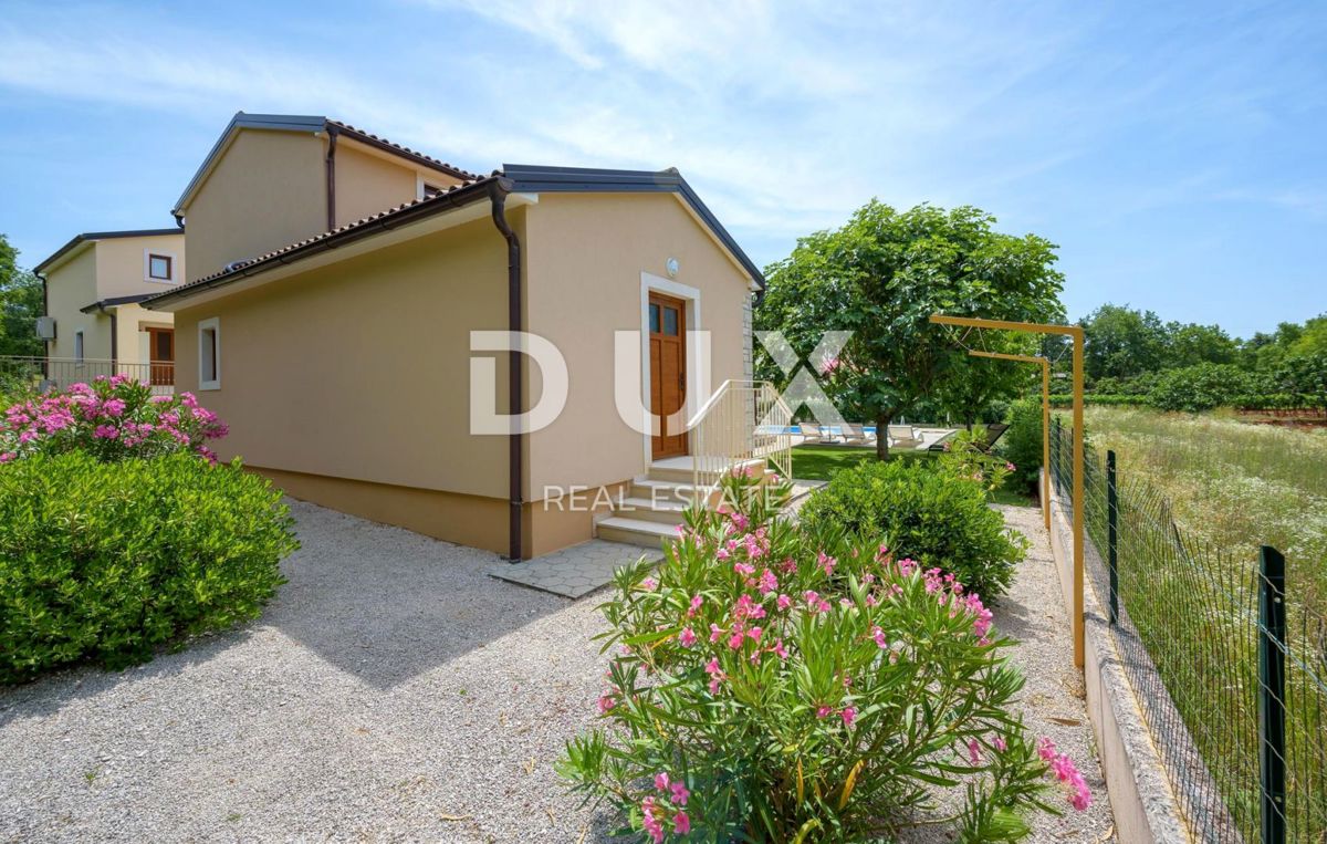 ISTRIA, SVETI LOVREČ - Casa con piscina ai margini del villaggio